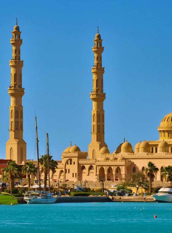 HH_Hurghada_shutterstock_1982082791-compressed